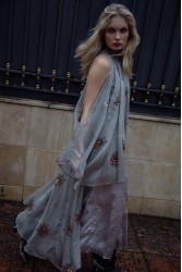 NIDODILEDA Tariya Top Sequined Slitted