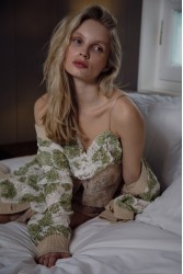 NIDODILEDA Opheliane Top Sequined Floral