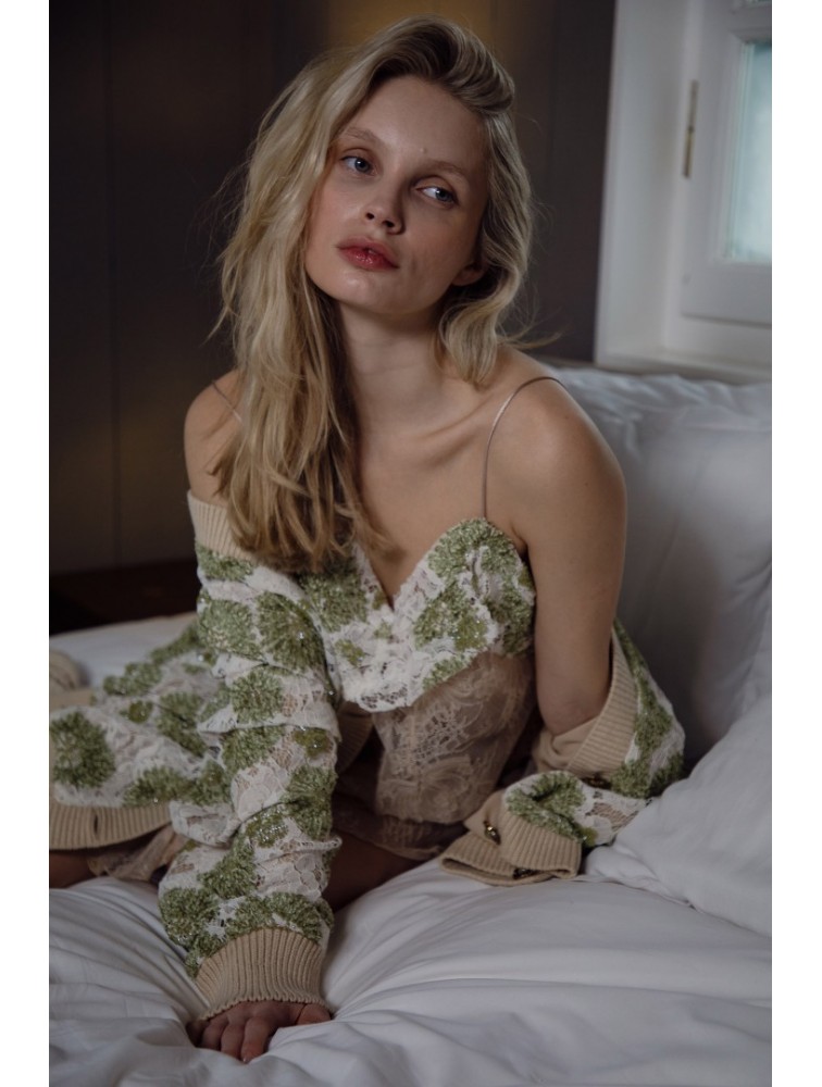 NIDODILEDA Opheliane Top Sequined Floral