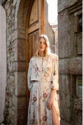 NIDODILEDA Along Top Floral Beaded Crochet Embellished