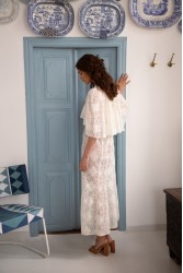 NIDODILEDA Arc Capelet Geometric Lace Overlay