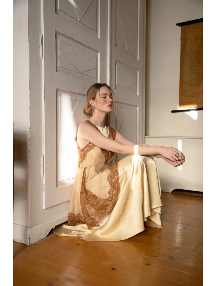 NIDODILEDA Between Topdress Embroidered Lace Embellished Light Yellow