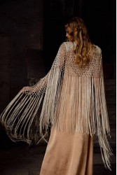 NIDODILEDA Blythe Capelet Sand Κάπα Στο Χρώμα Της Άμμου