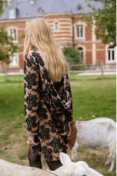 NIDODILEDA Dhaval Dress Velvet floral Sequined Tan Black Ταμπά Μαύρο Βελούδινο Φόρεμα με Παγέτες