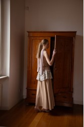 NIDODILEDA Drift Dress Sparkly Thread Gold