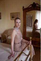NIDODILEDA Drift Dress Sparkly Thread Gold