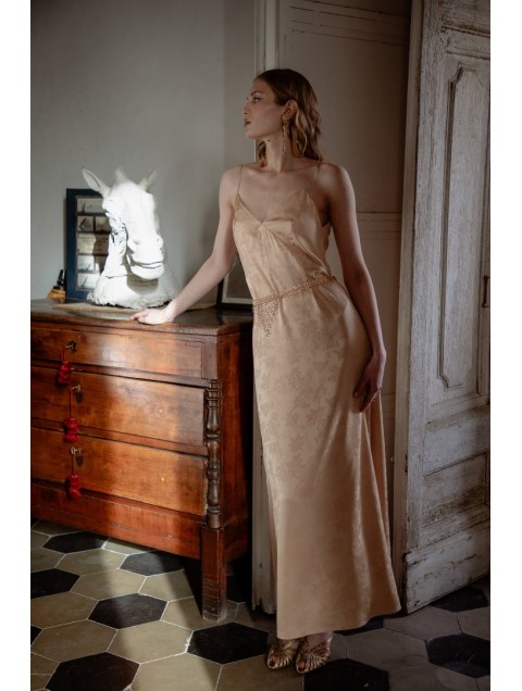 NIDODILEDA Grace Dress Nude Beige Dress