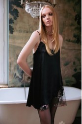NIDODILEDA Itiel Dress Satin Sequined Lace Embellished Μαύρο Μίνι Φόρεμα με Παγέτα