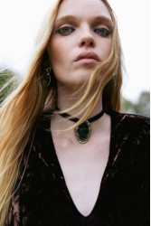 NIDODILEDA Onyx Choker Belt Velvet Rhinestone Μαύρο Τσόκερ με Βελούδινη Κορδέλα