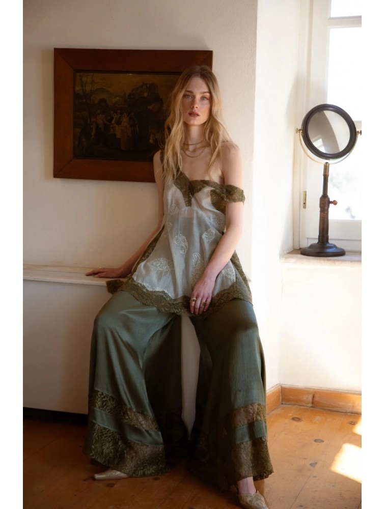 NIDODILEDA Scope Pants Satin Lace Embellished Olive Green