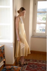 NIDODILEDA Stance Dress Satin Butter Yellow