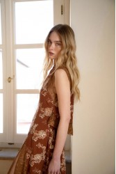 NIDODILEDA There Dress Floral Embroidered Lace Embellished