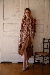 NIDODILEDA Unfolding Jacket Floral Embroidered Fringed