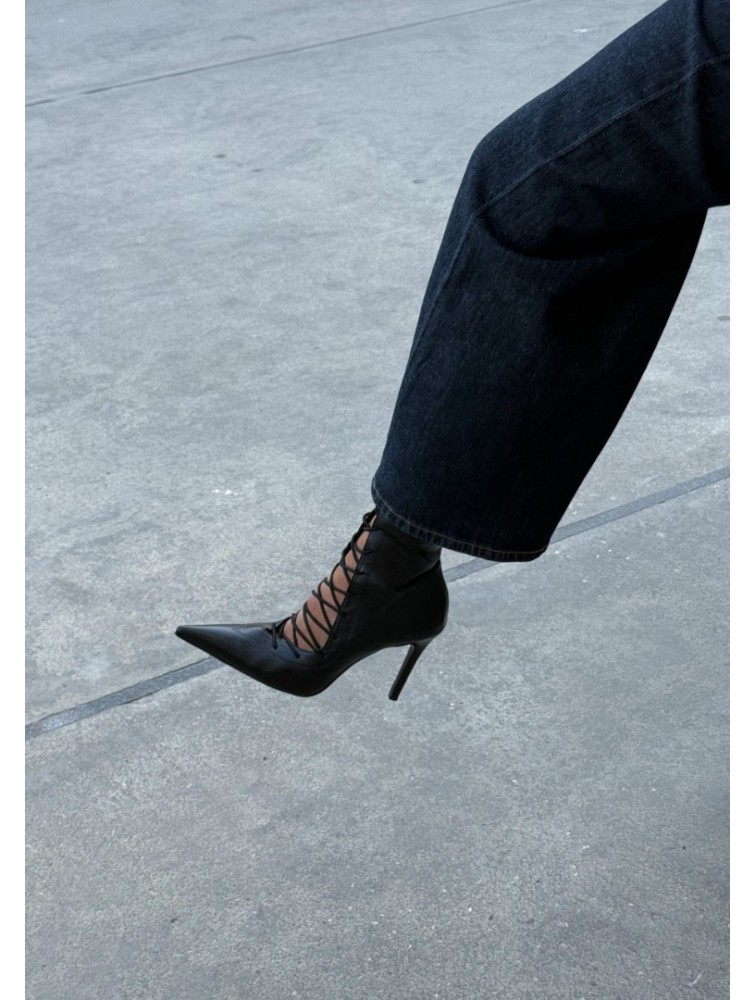 PANTERA SIREN Mamacita Black Leather Lace-Up Ankle Boots