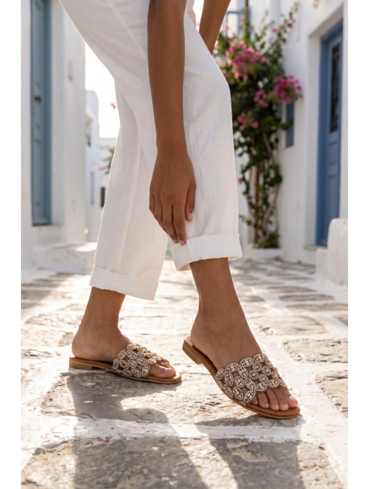 SOFIA MANTA Leather Sandal Tabac with Rhinestones