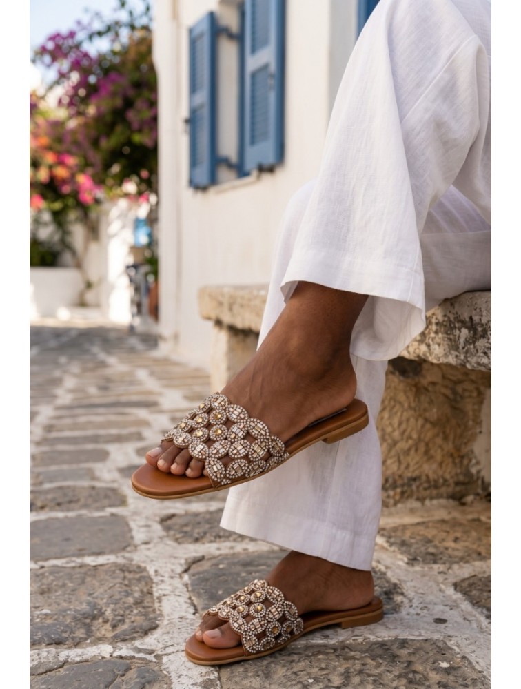 SOFIA MANTA Leather Sandal Tabac with Rhinestones