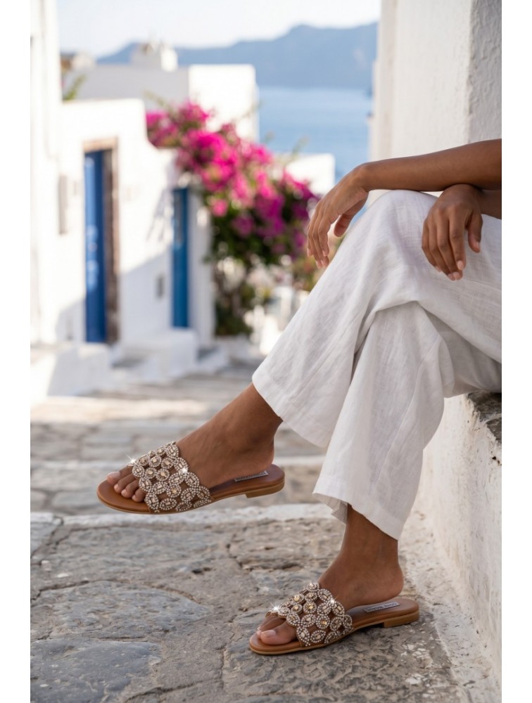SOFIA MANTA Leather Sandal Tabac with Rhinestones