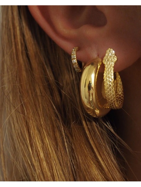 ZÉNAÏS Glow Curvy Hoops gold plated silver ZÉNAÏS Glow Curvy Hoops gold plated silver