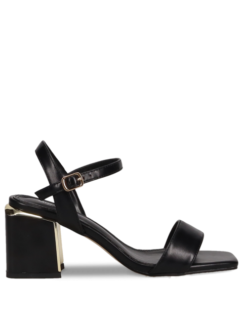 MIGATO Black sandal with a low heel