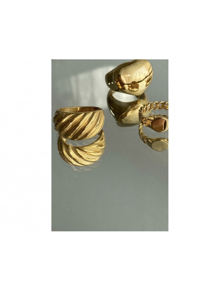MÉRBABE 24K SCARLETT Ring Premium Gold Plated Stainless Steel