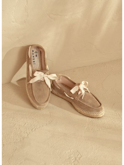 MANEBÌ Women's Boat Shoes Made of Soft Suede in Cigar Color