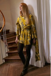 NIDODILEDA Verity Shawl Printed Mustard