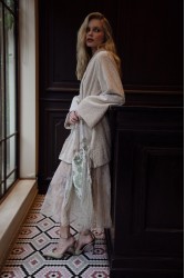 NIDODILEDA Briganne Kimono Beaded Lace Embellished