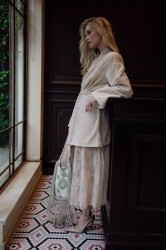 NIDODILEDA Briganne Kimono Beaded Lace Embellished