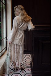 NIDODILEDA Briganne Kimono Beaded Lace Embellished
