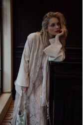 NIDODILEDA Briganne Kimono Beaded Lace Embellished