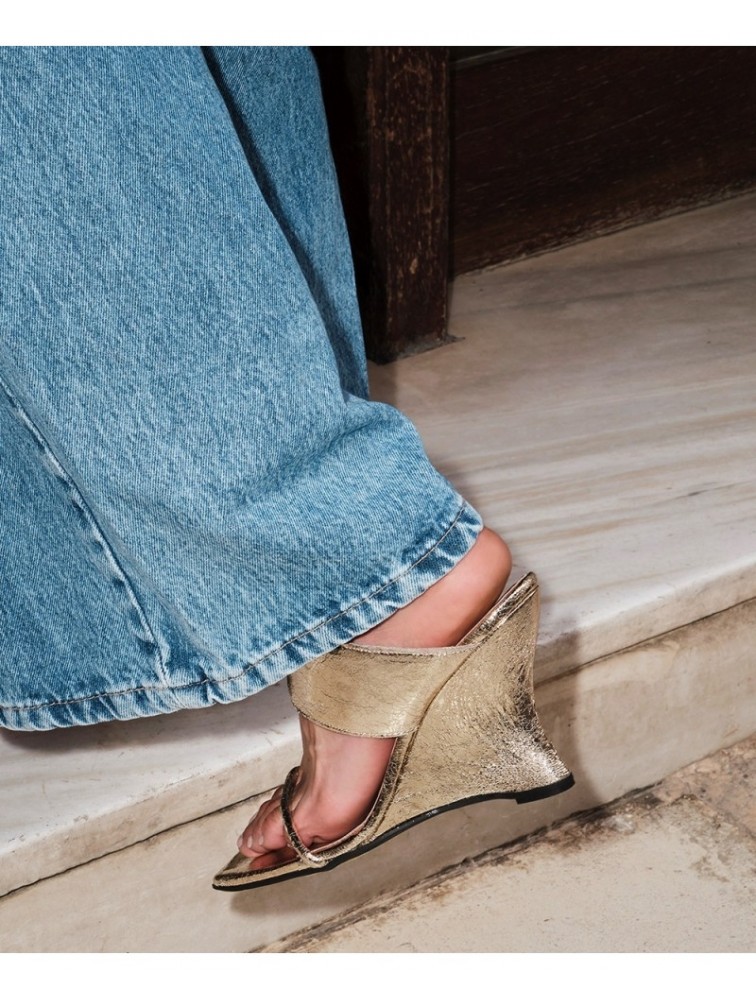 'ESIOT Apokalipsi Shiny Gold Women's Mules