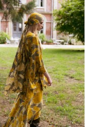 NIDODILEDA Verity Shawl Printed Mustard
